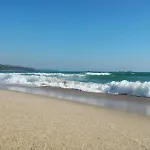 Apartament By The Sea - With Free Parking *