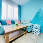 By The Sea - With Free Parking *