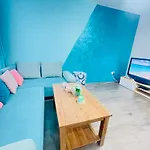 Apartament By The Sea - With Free Parking