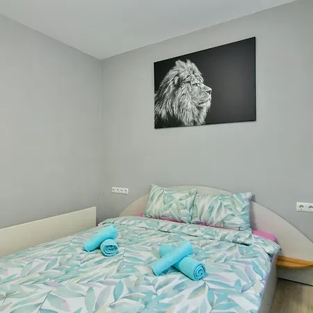 By The Sea - With Free Parking *