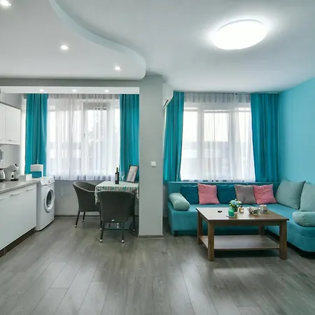 By The Sea - With Free Parking Varna