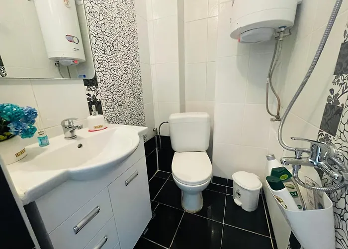 By The Sea - With Free Parking * Varna