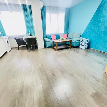 Apartman By The Sea - With Free Parking