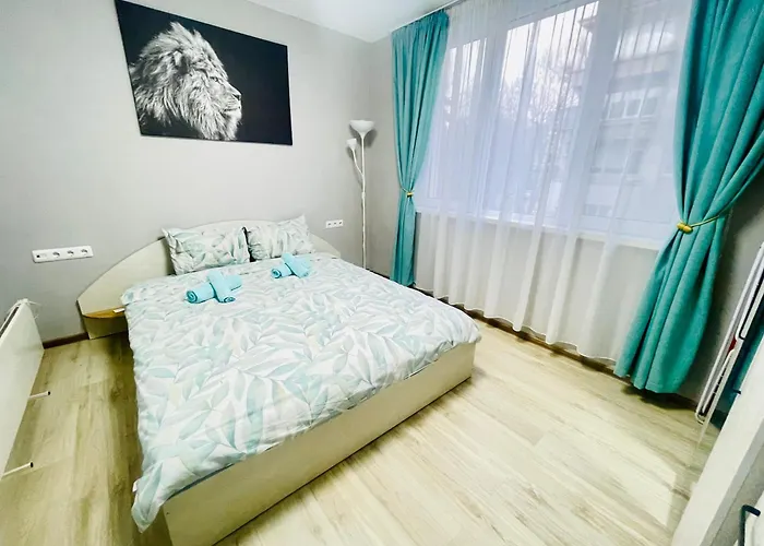 Апартамент By The Sea - With Free Parking Варна